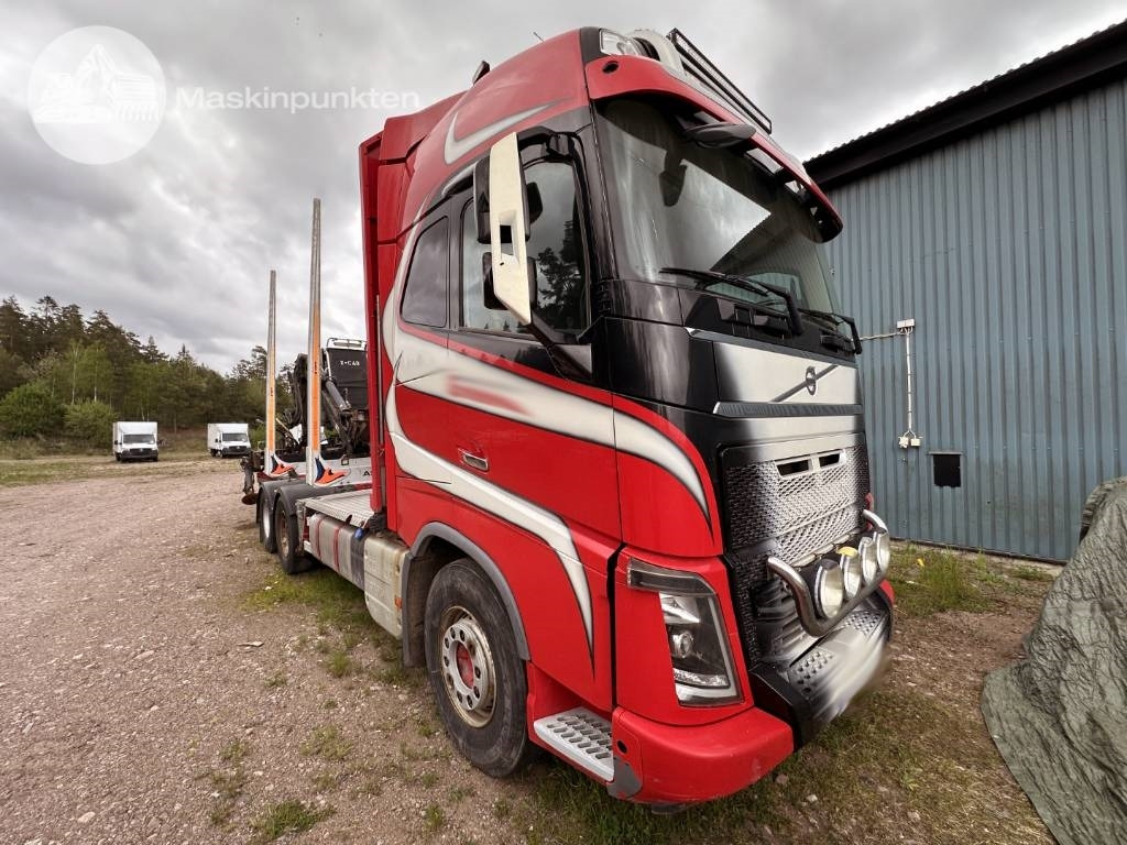 Volvo FH 16 750  - شاحنة قطع الأشجار: صورة 2 Volvo FH 16 750  - شاحنة قطع الأشجار: صورة 2
