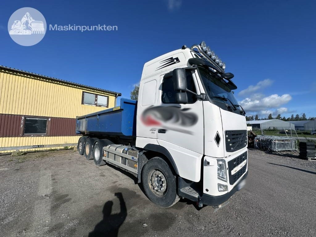 Volvo FH 500  - شاحنة برافعة خطافية: صورة 2 Volvo FH 500  - شاحنة برافعة خطافية: صورة 2