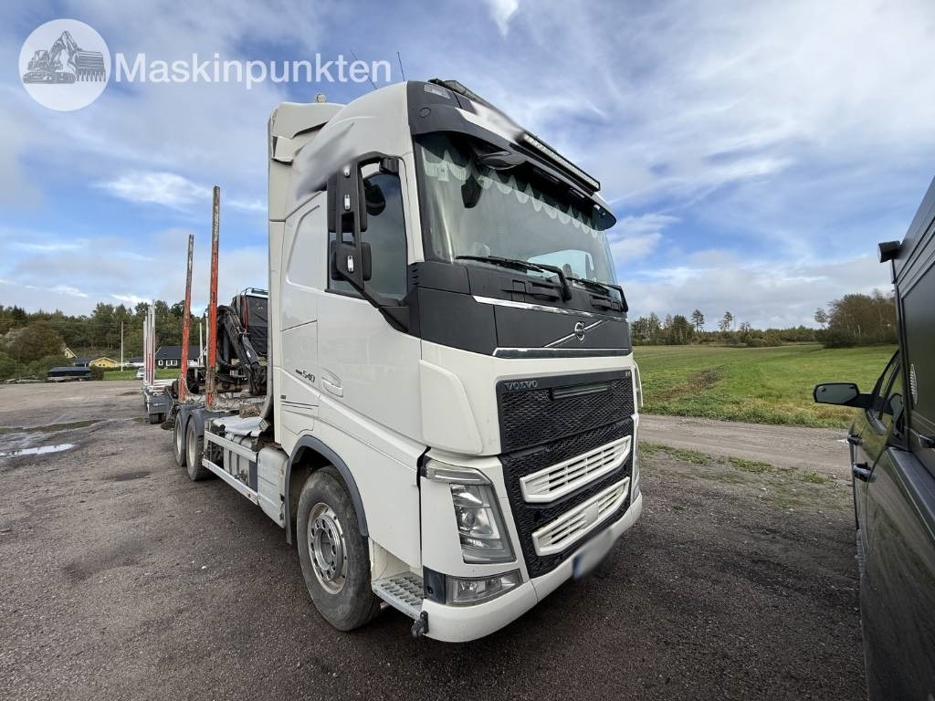 Volvo FH 540 - شاحنة قطع الأشجار: صورة 2 Volvo FH 540 - شاحنة قطع الأشجار: صورة 2