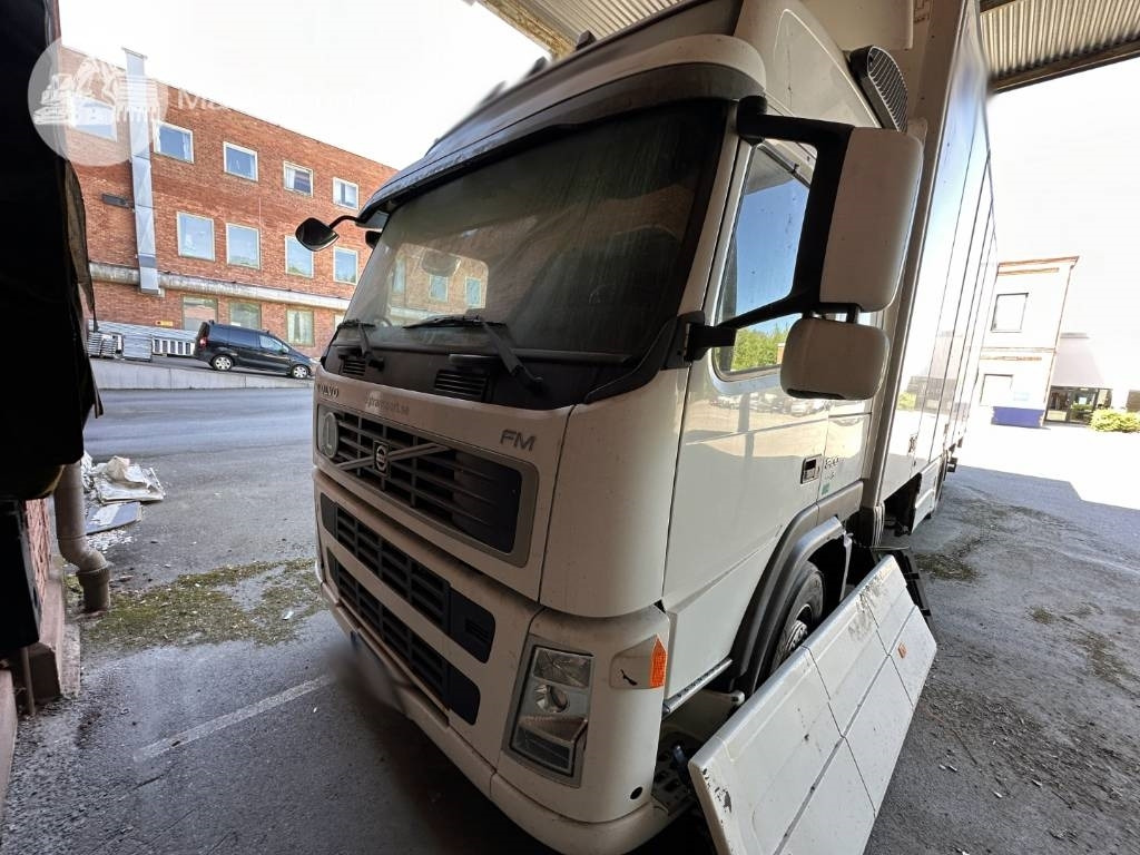 Volvo FM 300 - شاحنة صندوقية: صورة 4 Volvo FM 300 - شاحنة صندوقية: صورة 4