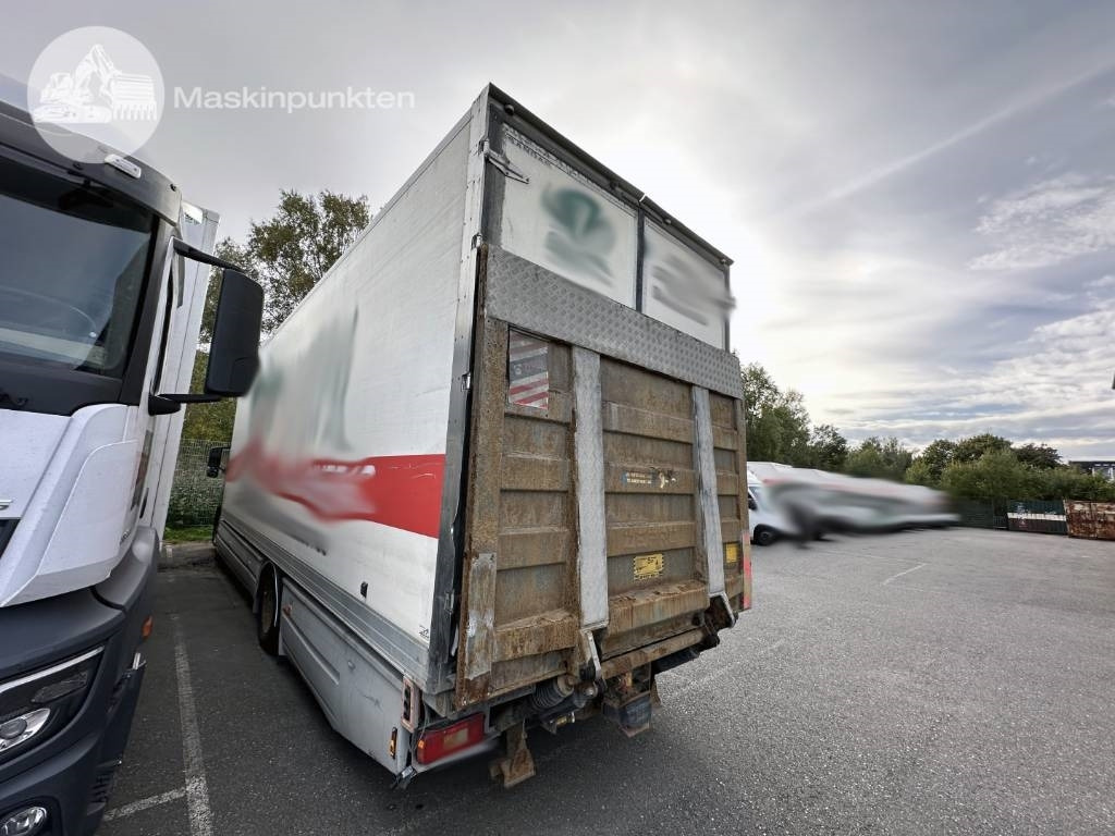 شاحنة صندوقية Volvo FM 9 300: صورة 6