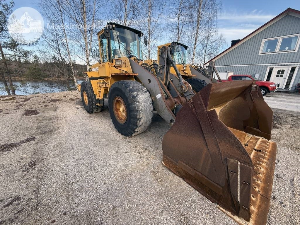 Volvo L 120 C - اللودر بعجل: صورة 1 Volvo L 120 C - اللودر بعجل: صورة 1