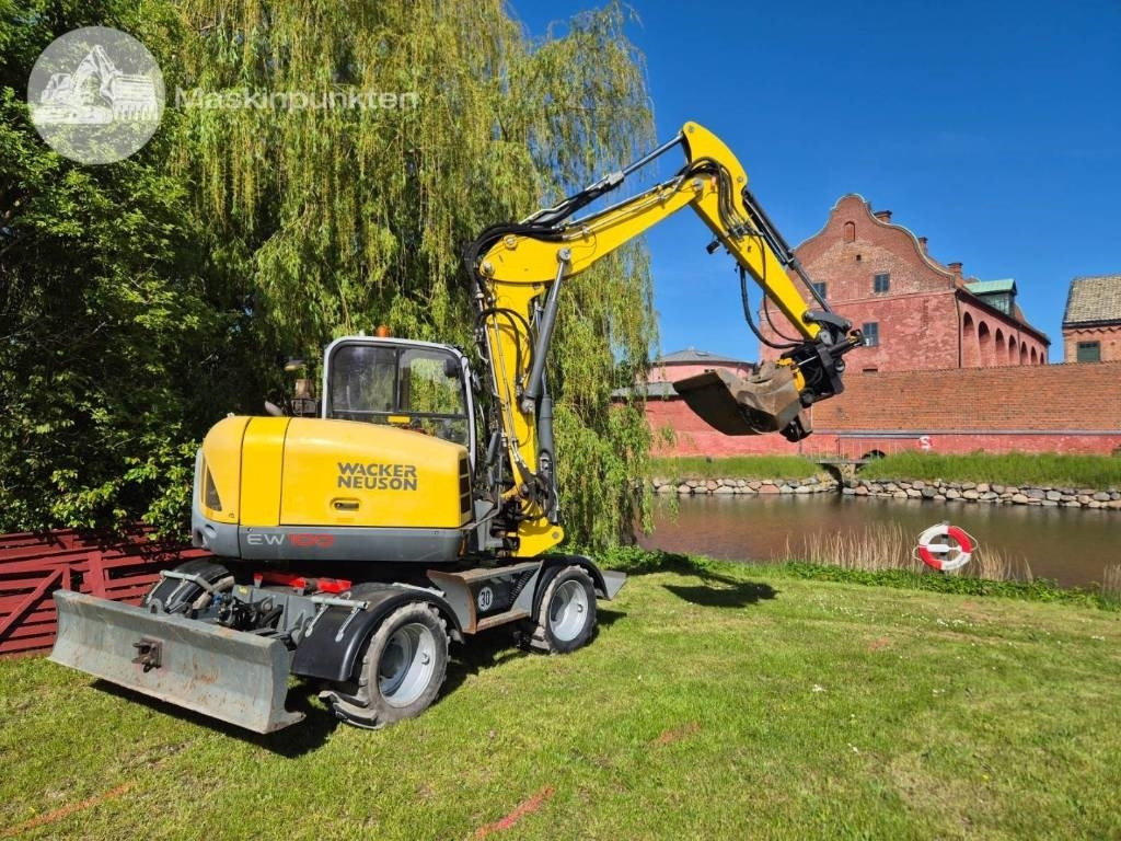Wacker Neuson EW 100 med vagn - حفار ذو عجلات: صورة 4 Wacker Neuson EW 100 med vagn - حفار ذو عجلات: صورة 4