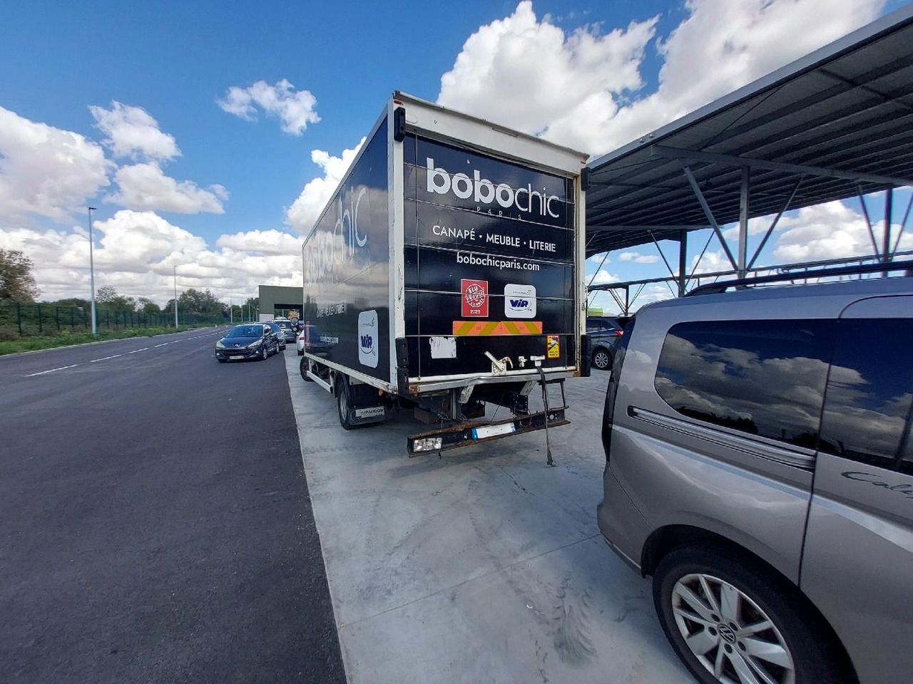 IVECO PORTEUR 65C14N - شاحنة بصندوق مغلق: صورة 5 IVECO PORTEUR 65C14N - شاحنة بصندوق مغلق: صورة 5