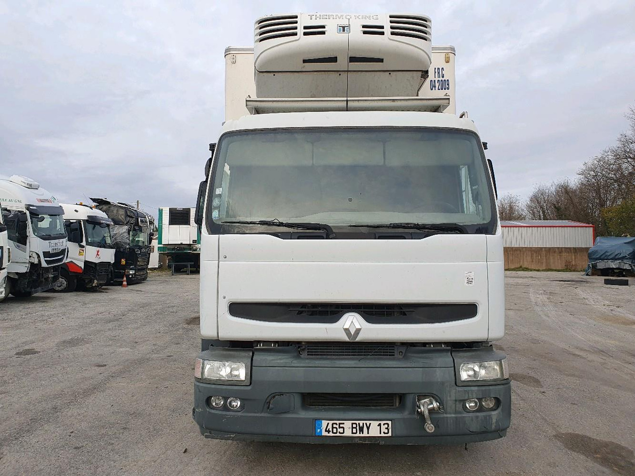 RENAULT PREMIUM - شاحنة ذات مبرد: صورة 2 RENAULT PREMIUM - شاحنة ذات مبرد: صورة 2