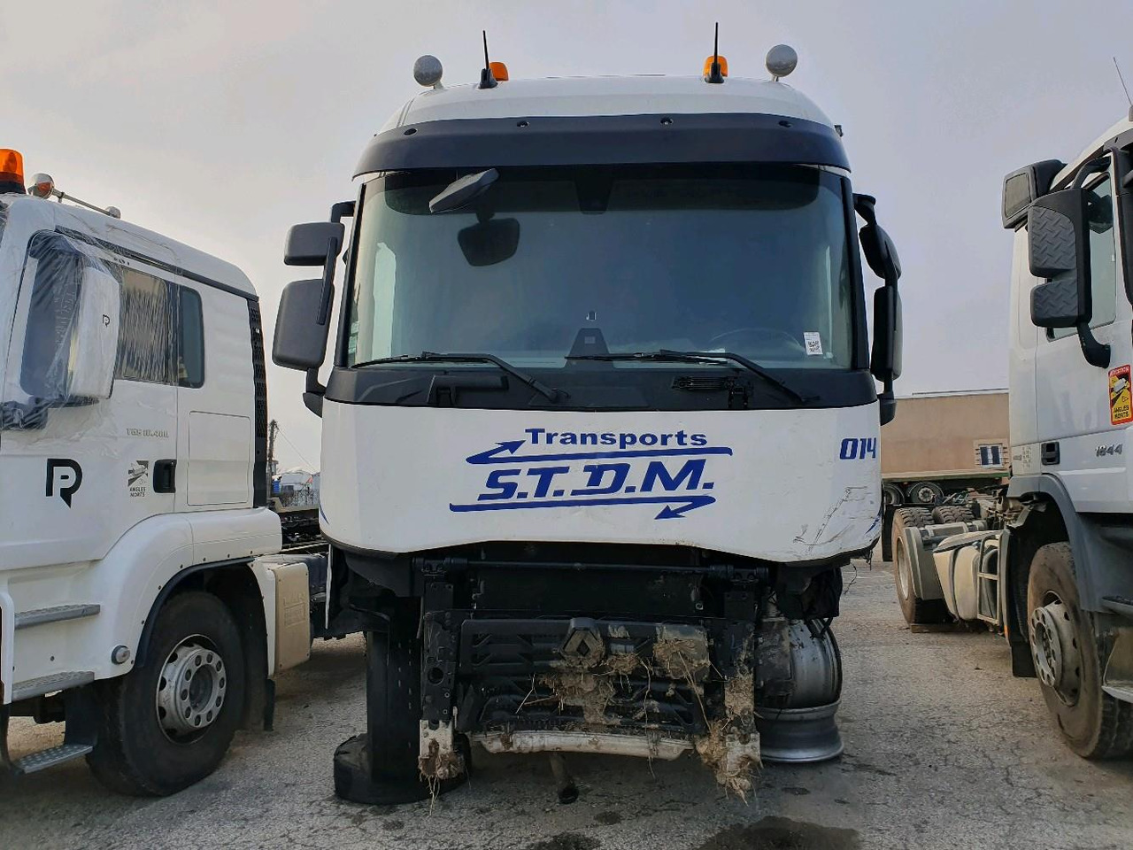 RENAULT T520 - مقطورة السحب: صورة 2 RENAULT T520 - مقطورة السحب: صورة 2