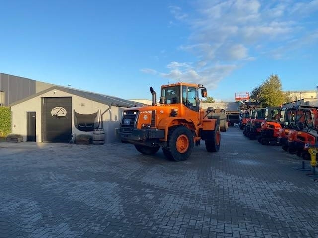 اللودر بعجل Doosan DL 200: صورة 10