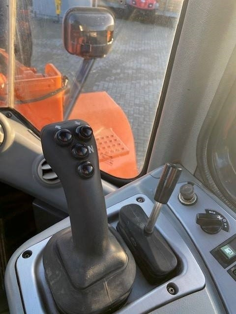 اللودر بعجل Doosan DL 200: صورة 19