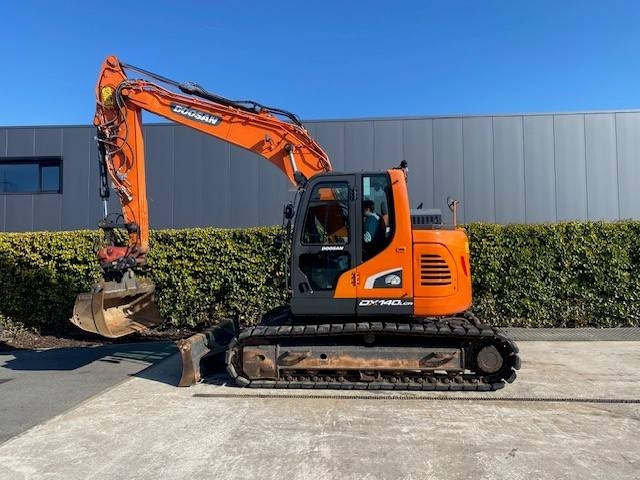 Doosan DX140 LCR-5 - حفار زاحف: صورة 1 Doosan DX140 LCR-5 - حفار زاحف: صورة 1