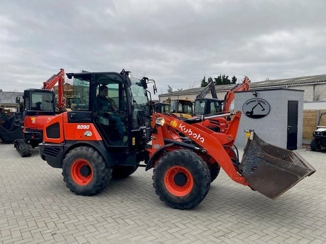 Kubota R 090 - اللودر بعجل: صورة 4 Kubota R 090 - اللودر بعجل: صورة 4