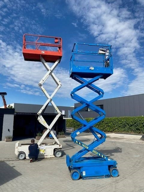 SkyJack SJ III 3219 - مرفاع مقصي: صورة 4 SkyJack SJ III 3219 - مرفاع مقصي: صورة 4