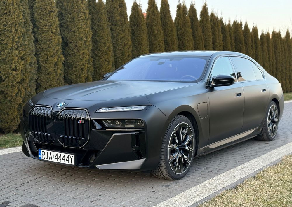 BMW Seria 7 - سيدان: صورة 1 BMW Seria 7 - سيدان: صورة 1