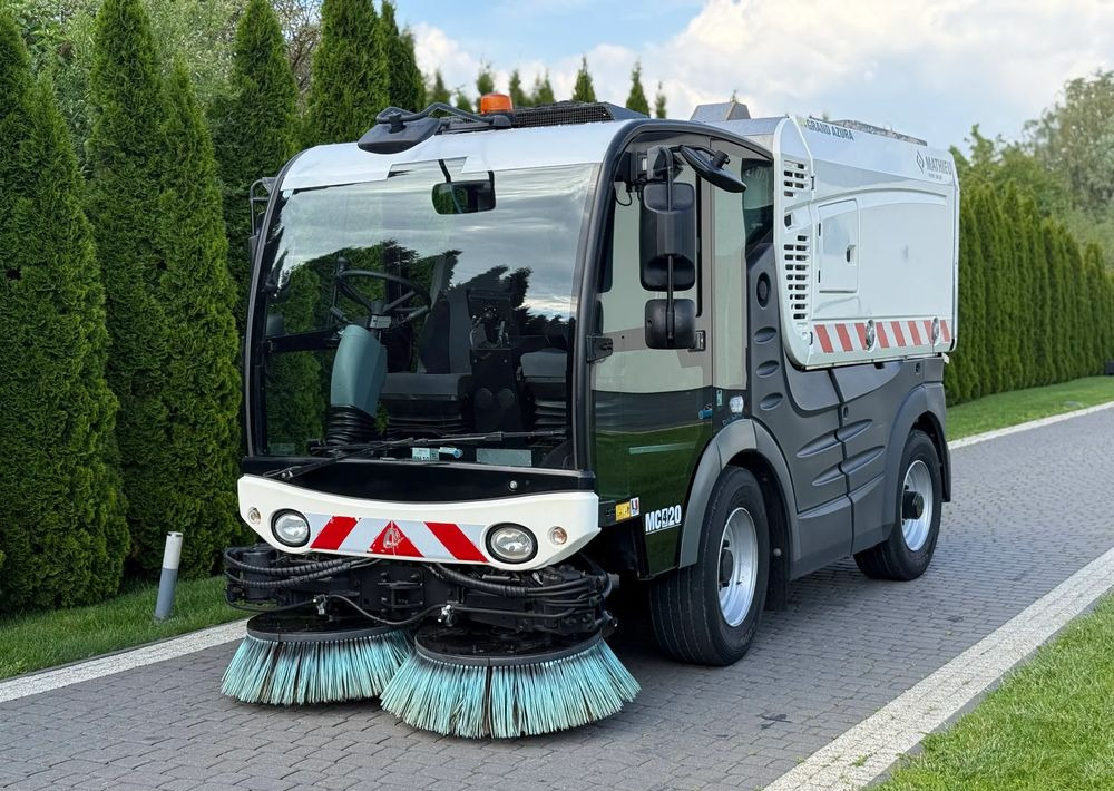 Inny MATHIEU GRAND AZURA MC420 ZAMIATARKA - شاحنة قمامة: صورة 1 Inny MATHIEU GRAND AZURA MC420 ZAMIATARKA - شاحنة قمامة: صورة 1