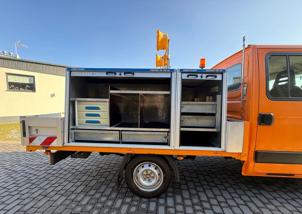 Iveco DAILY 35S13 - شاحنة مغلقة بستائر جانبية: صورة 5 Iveco DAILY 35S13 - شاحنة مغلقة بستائر جانبية: صورة 5