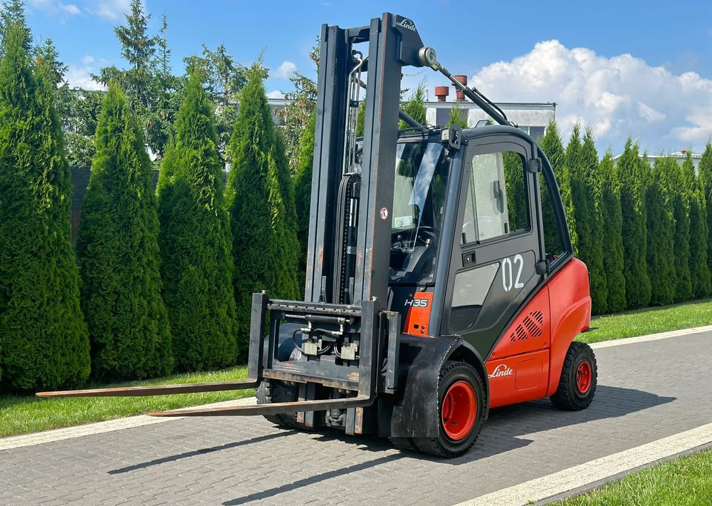 Linde H35T-01 - رافعة شوكية تعمل بالغاز: صورة 1 Linde H35T-01 - رافعة شوكية تعمل بالغاز: صورة 1