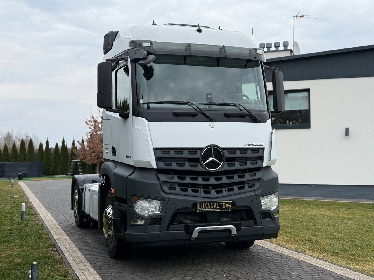 Mercedes-Benz AROCS 1843 HYDRAULIC - مقطورة السحب: صورة 3 Mercedes-Benz AROCS 1843 HYDRAULIC - مقطورة السحب: صورة 3