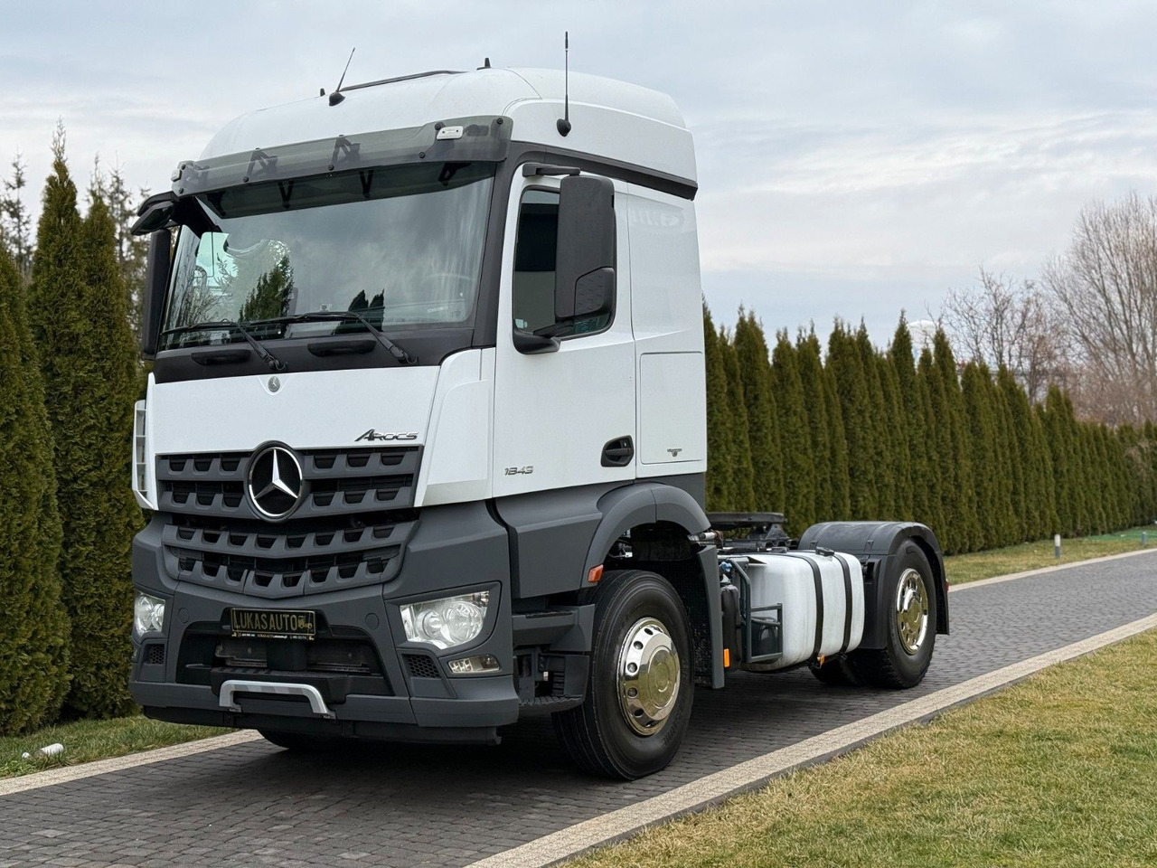 Mercedes-Benz AROCS 1843 HYDRAULIC - مقطورة السحب: صورة 1 Mercedes-Benz AROCS 1843 HYDRAULIC - مقطورة السحب: صورة 1