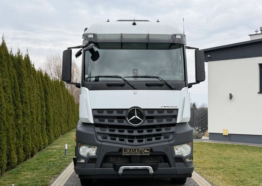 Mercedes-Benz AROCS 1843 HYDRAULIKA - رأس تريلا: صورة 2 Mercedes-Benz AROCS 1843 HYDRAULIKA - رأس تريلا: صورة 2