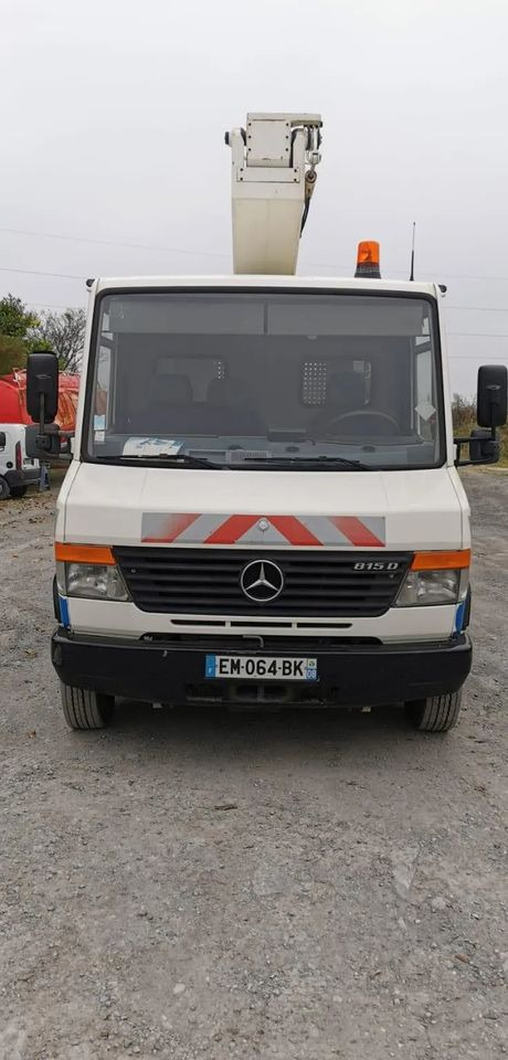 Mercedes-Benz VARIO 815D 17 M - منصة محمولة مثبتة على الشاحنة: صورة 2 Mercedes-Benz VARIO 815D 17 M - منصة محمولة مثبتة على الشاحنة: صورة 2