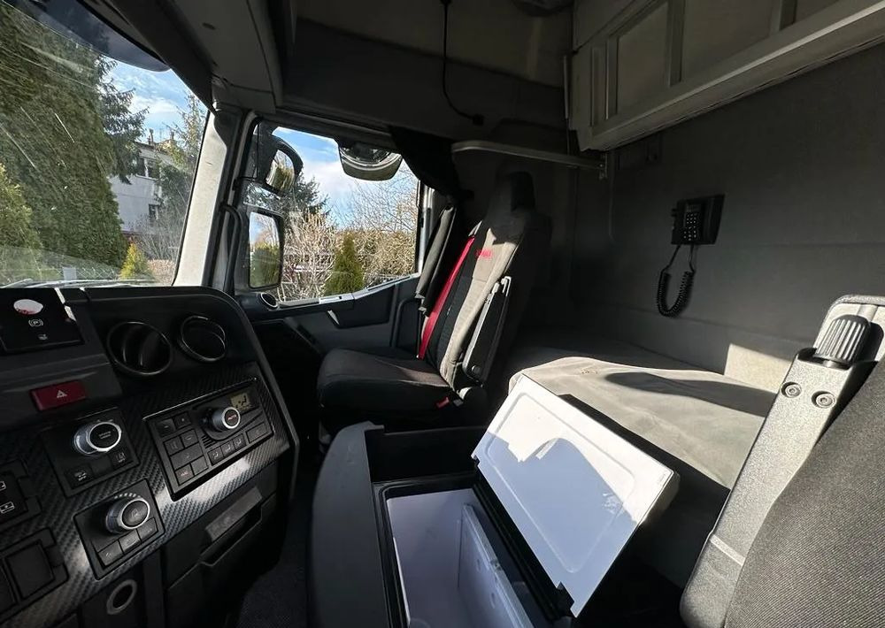 Renault T 520 HIGH - رأس تريلا: صورة 4 Renault T 520 HIGH - رأس تريلا: صورة 4