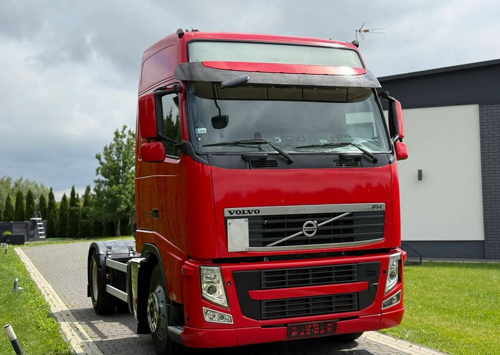 Volvo FH 440 AUTOMAT EURO 5 LODÓWKA - رأس تريلا: صورة 4 Volvo FH 440 AUTOMAT EURO 5 LODÓWKA - رأس تريلا: صورة 4