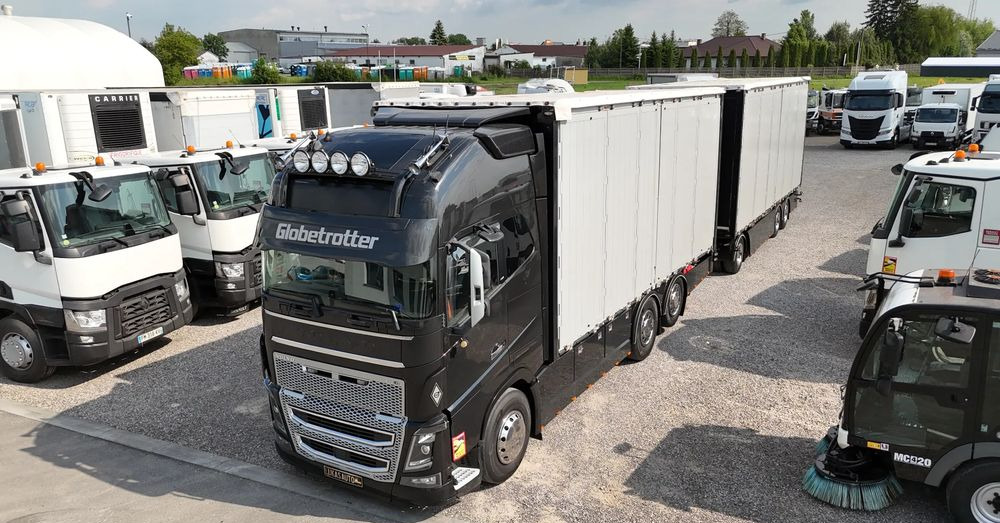 Volvo FH16 660 HP TANDEM 6x2 LIMITED EDITION - شاحنة صندوقية: صورة 3 Volvo FH16 660 HP TANDEM 6x2 LIMITED EDITION - شاحنة صندوقية: صورة 3