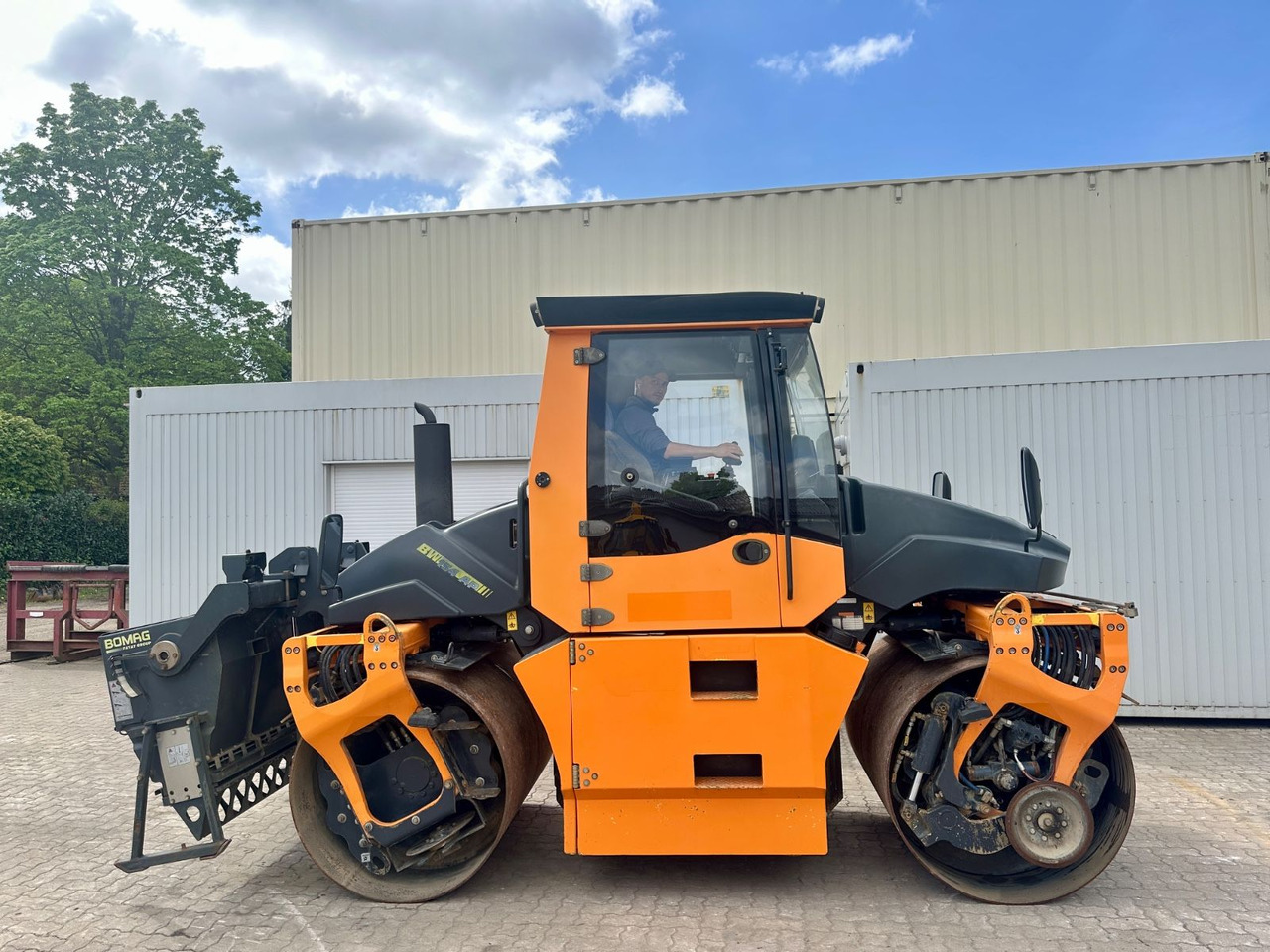 BOMAG 154AP-AM / Streuer / Deutsche Maschine - رَصَّاص الطرق: صورة 5 BOMAG 154AP-AM / Streuer / Deutsche Maschine - رَصَّاص الطرق: صورة 5