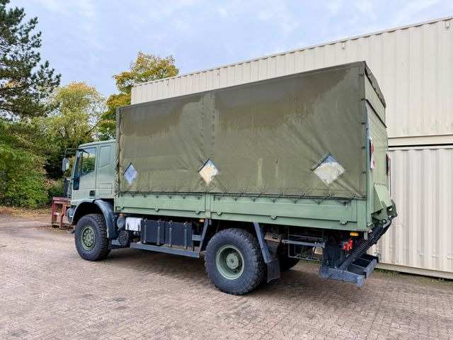 Iveco 140E24 4x4 / Armee / / Camper - شاحنة ذات ستائر جانبية: صورة 4 Iveco 140E24 4x4 / Armee / / Camper - شاحنة ذات ستائر جانبية: صورة 4