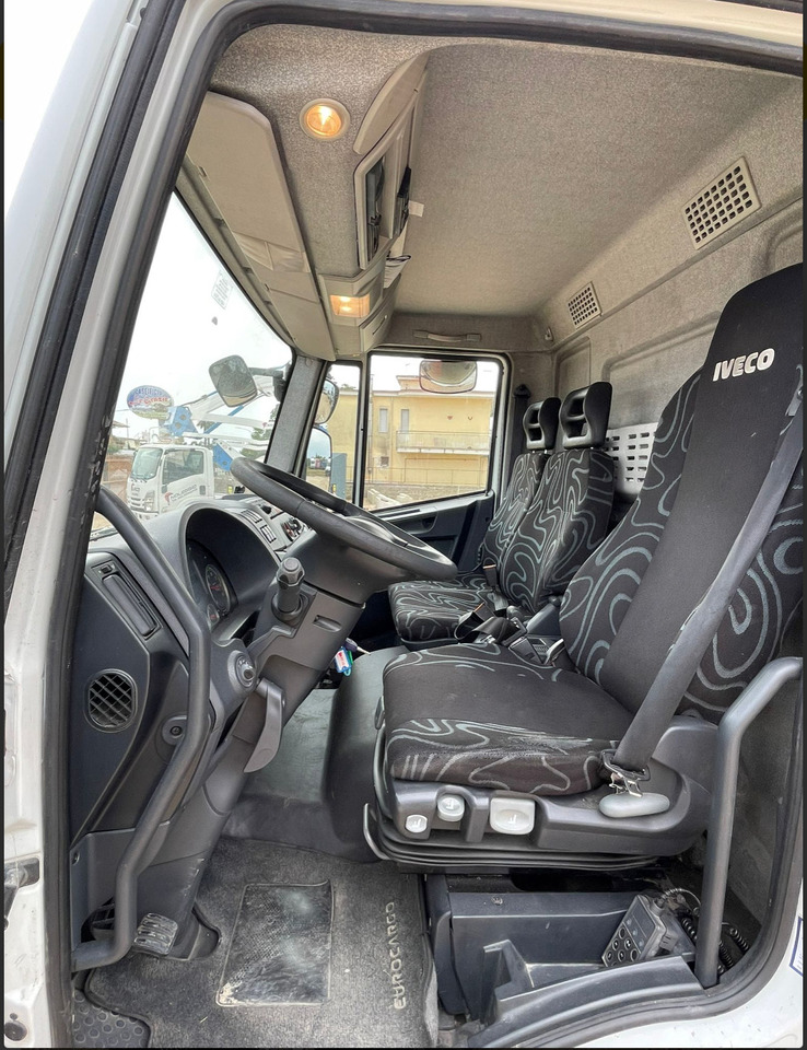 IVECO EUROCARGO 75E18 - شاحنة ذات مبرد: صورة 4 IVECO EUROCARGO 75E18 - شاحنة ذات مبرد: صورة 4