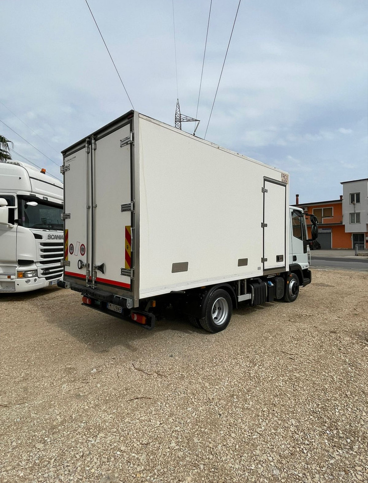 IVECO EUROCARGO 75E18 - شاحنة ذات مبرد: صورة 2 IVECO EUROCARGO 75E18 - شاحنة ذات مبرد: صورة 2