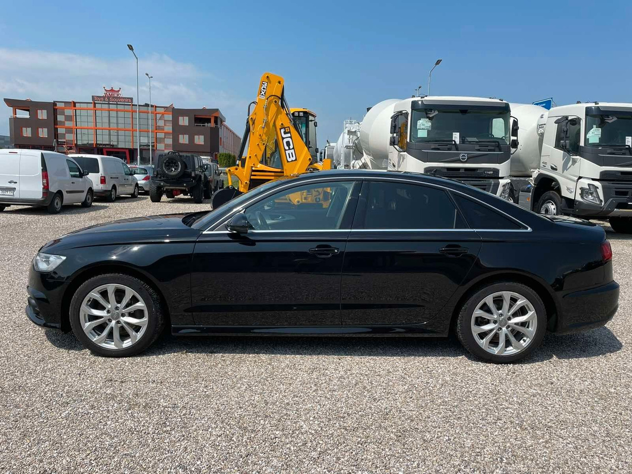 Audi A6 2.0 TDI S tronic quattro - سيدان: صورة 4 Audi A6 2.0 TDI S tronic quattro - سيدان: صورة 4