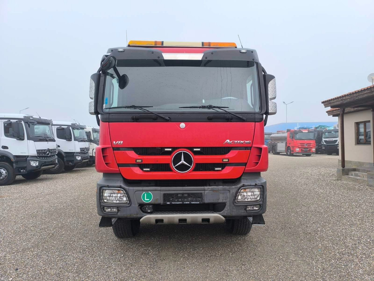 Mercedes-Benz ACTROS 3355 V8 6X6 HIAB 211 EP-5 HIPRO - شاحنة قلاب, شاحنة كرين: صورة 2 Mercedes-Benz ACTROS 3355 V8 6X6 HIAB 211 EP-5 HIPRO - شاحنة قلاب, شاحنة كرين: صورة 2