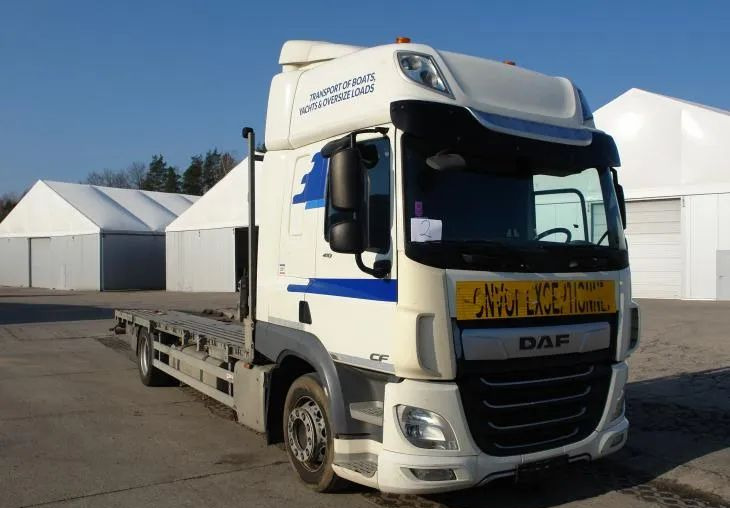 DAF CF 410 EURO 6 Laweta - Platforma super stan - شاحنات مسطحة: صورة 4 DAF CF 410 EURO 6 Laweta - Platforma super stan - شاحنات مسطحة: صورة 4