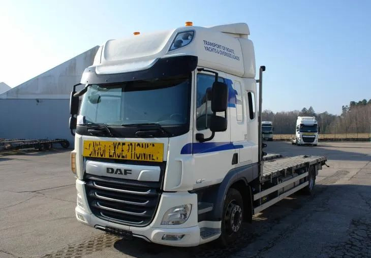 DAF CF 410 EURO 6 Laweta - Platforma super stan - شاحنات مسطحة: صورة 2 DAF CF 410 EURO 6 Laweta - Platforma super stan - شاحنات مسطحة: صورة 2
