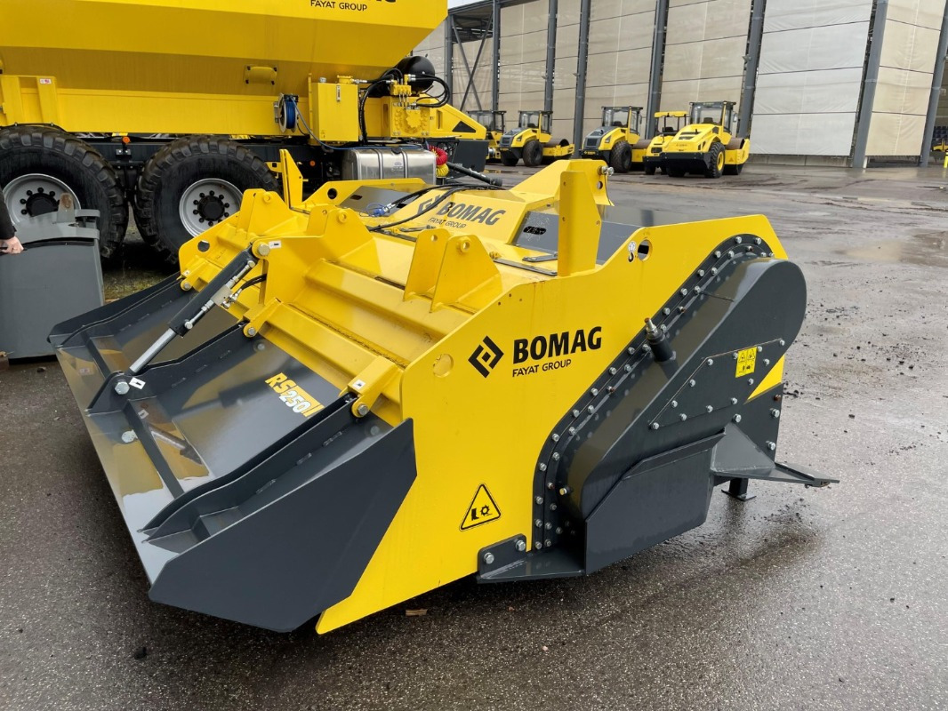 BOMAG DE RS 250 - جهاز تثبيت التربة: صورة 1 BOMAG DE RS 250 - جهاز تثبيت التربة: صورة 1