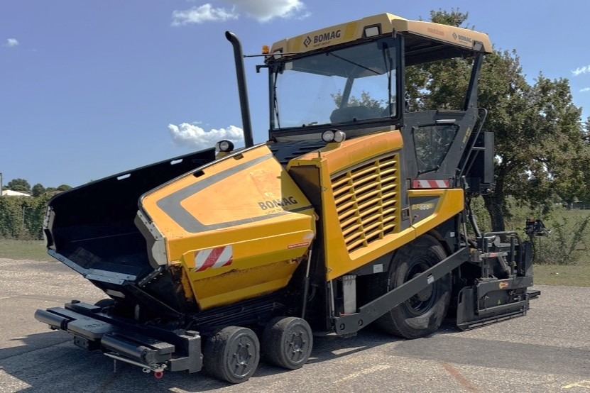 BOMAG IT BF 600 P-2 S500  Stage IV/Tier 4f - راصف أسفلت: صورة 1 BOMAG IT BF 600 P-2 S500  Stage IV/Tier 4f - راصف أسفلت: صورة 1
