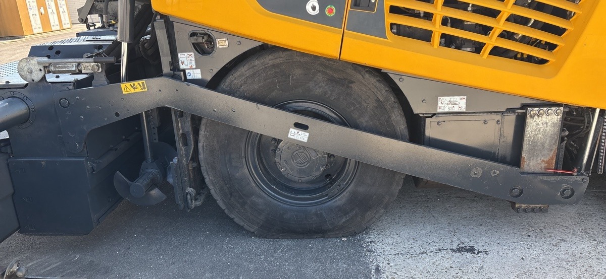 BOMAG IT BF 600 P-2 S500 Stage IV/Tier 4f - راصف أسفلت: صورة 2 BOMAG IT BF 600 P-2 S500 Stage IV/Tier 4f - راصف أسفلت: صورة 2