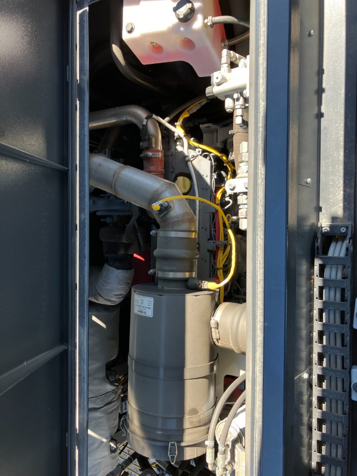 BOMAG IT BF 800 C S600  Stage IIIa/Tier 3 - راصف أسفلت: صورة 4 BOMAG IT BF 800 C S600  Stage IIIa/Tier 3 - راصف أسفلت: صورة 4