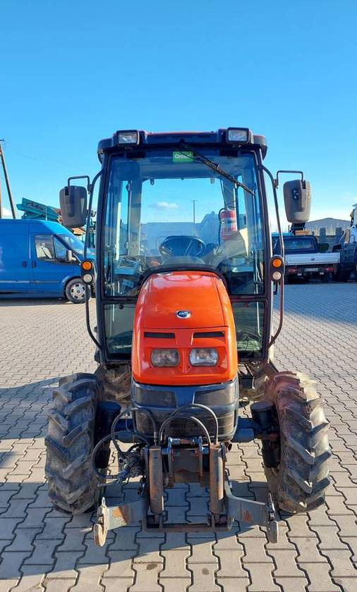 Kioti EX50 HST 50KM klimatyzacja przedni TUZ - جرار: صورة 3 Kioti EX50 HST 50KM klimatyzacja przedni TUZ - جرار: صورة 3