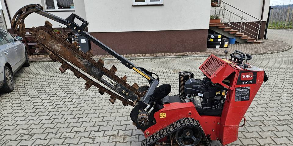 Koparka łańcuchowa Toro TRX 16 - حفار خنادق: صورة 1 Koparka łańcuchowa Toro TRX 16 - حفار خنادق: صورة 1