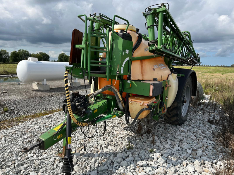 Amazone UX 4200 Special - رشاش: صورة 2 Amazone UX 4200 Special - رشاش: صورة 2