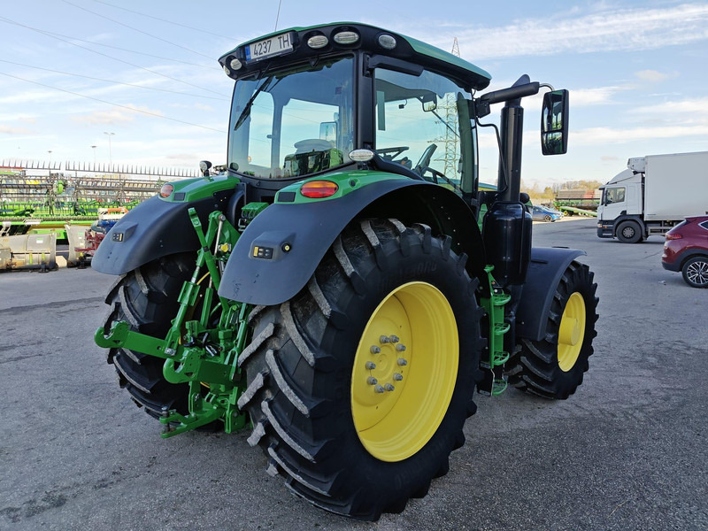John Deere 6215R Autopowr - جرار: صورة 3 John Deere 6215R Autopowr - جرار: صورة 3