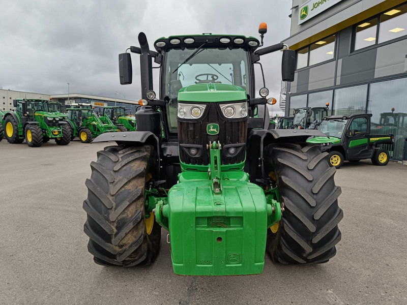John Deere 6215R - جرار: صورة 2 John Deere 6215R - جرار: صورة 2