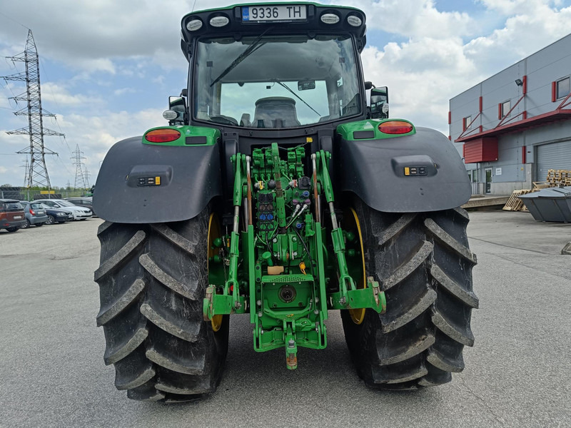 John Deere 6215R - جرار: صورة 4 John Deere 6215R - جرار: صورة 4