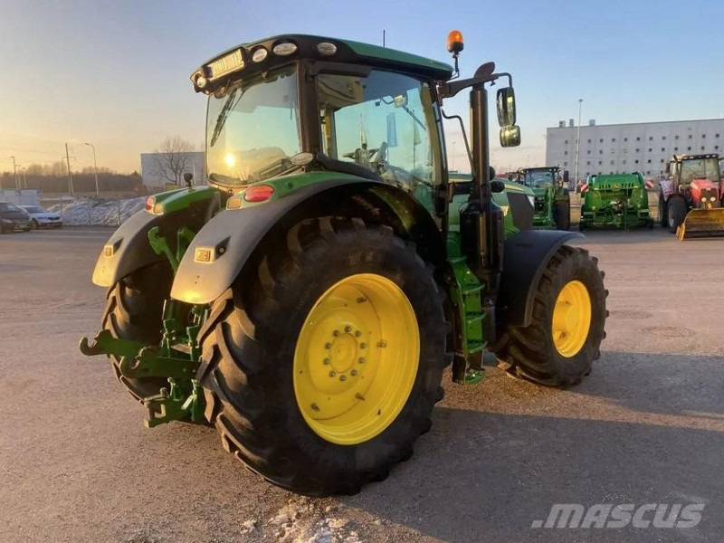 John Deere 6215R - جرار: صورة 3 John Deere 6215R - جرار: صورة 3