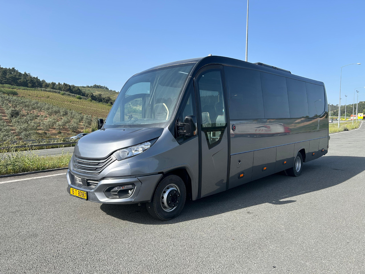 IVECO DAILY - RIGHT HAND DRIVE TOURISTIC VEHICLE - حافلة نقل لمسافات طويلة: صورة 4 IVECO DAILY - RIGHT HAND DRIVE TOURISTIC VEHICLE - حافلة نقل لمسافات طويلة: صورة 4