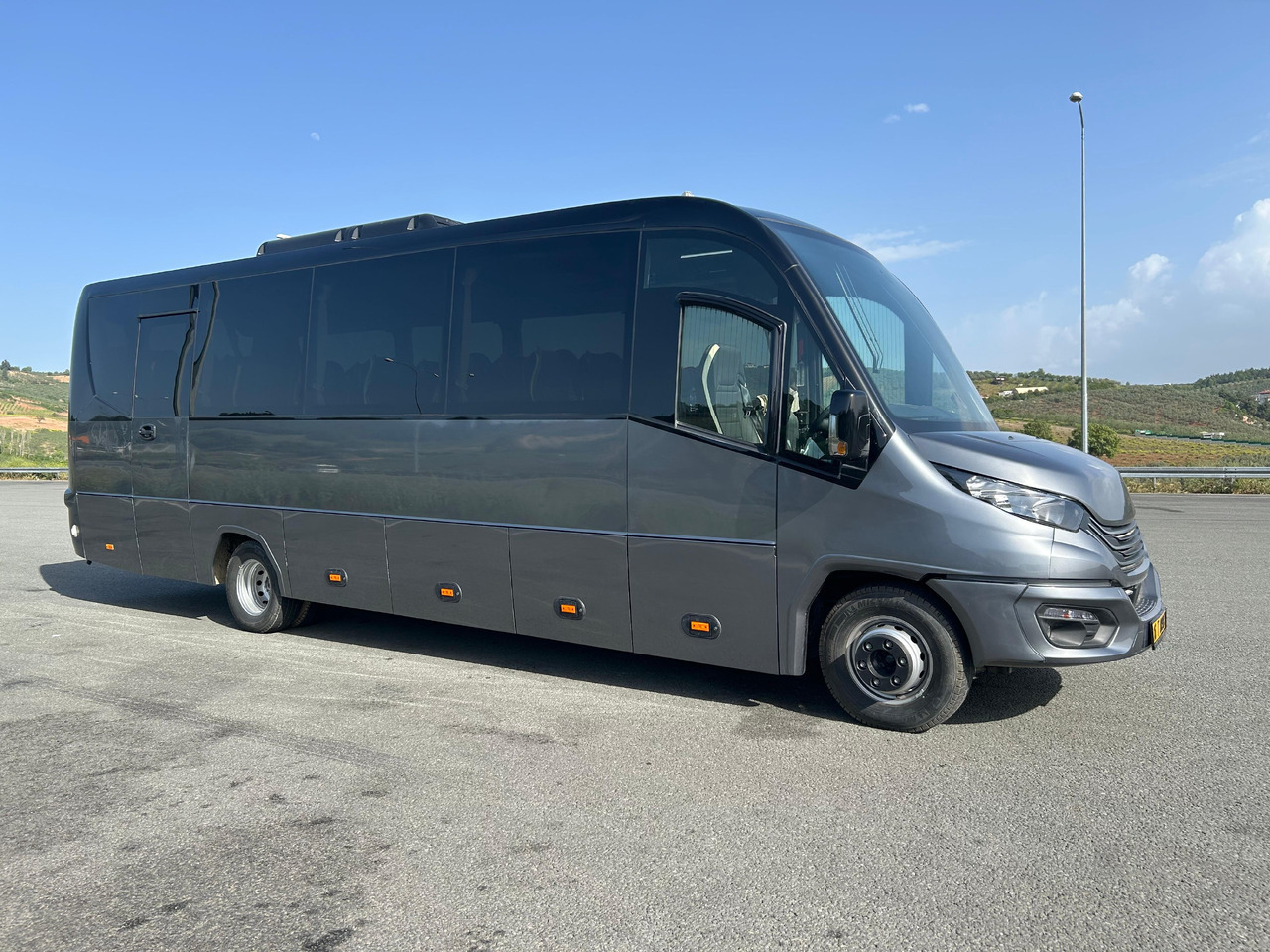 IVECO DAILY - RIGHT HAND DRIVE TOURISTIC VEHICLE - حافلة نقل لمسافات طويلة: صورة 3 IVECO DAILY - RIGHT HAND DRIVE TOURISTIC VEHICLE - حافلة نقل لمسافات طويلة: صورة 3
