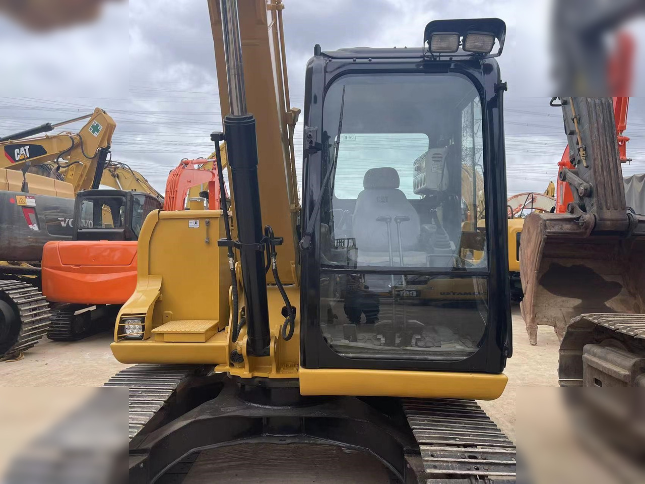 CATERPILLAR 307D - حفار زاحف: صورة 5 CATERPILLAR 307D - حفار زاحف: صورة 5