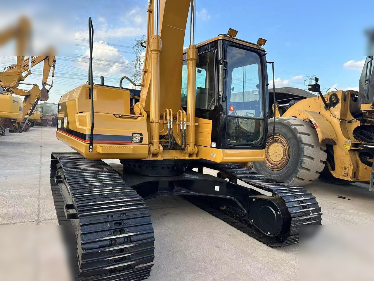 CATERPILLAR 320BL - حفار زاحف: صورة 4 CATERPILLAR 320BL - حفار زاحف: صورة 4