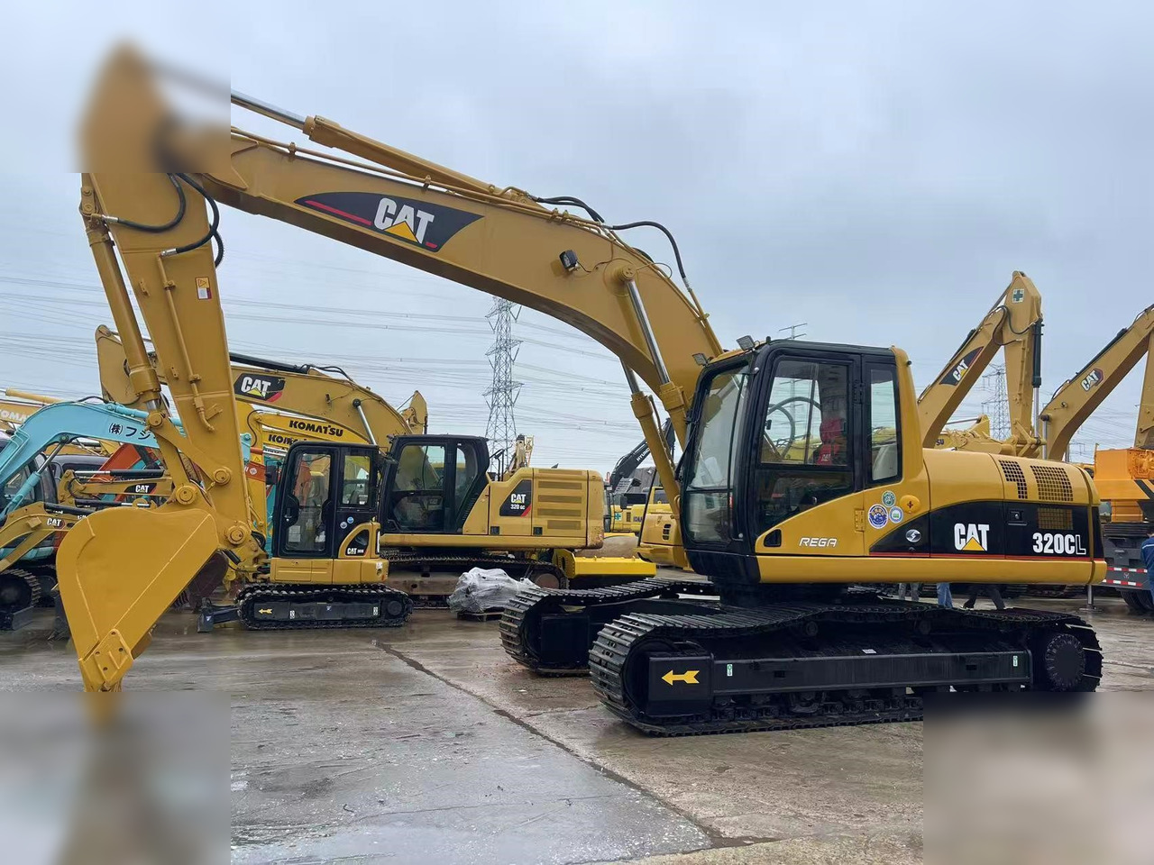CATERPILLAR 320CL - حفار زاحف: صورة 1 CATERPILLAR 320CL - حفار زاحف: صورة 1
